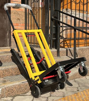 Подъемник лестничный гусеничный грузовой 24v 200 w. Аккумулятор Li-ion 24v 13A/H до 200 кг.