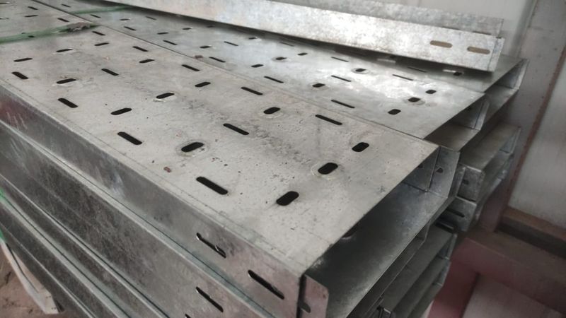 Лоток перфорированный -50х30 (б=0,7мм) - 4